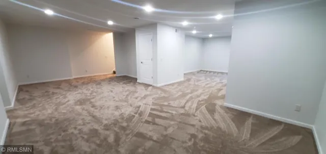 $5,000 | 25200 Yellowstone Trail, Excelsior, MN 55331