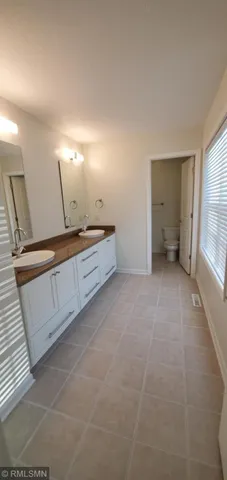 $5,000 | 25200 Yellowstone Trail, Excelsior, MN 55331