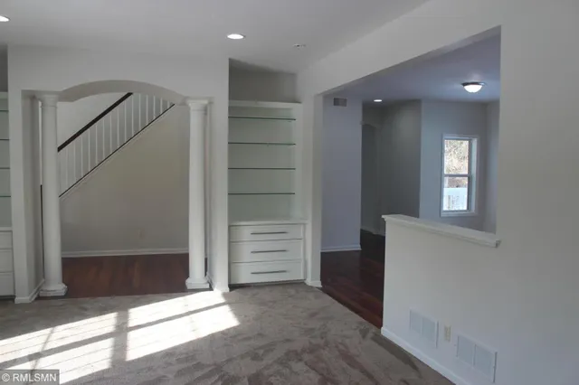 $5,000 | 25200 Yellowstone Trail, Excelsior, MN 55331