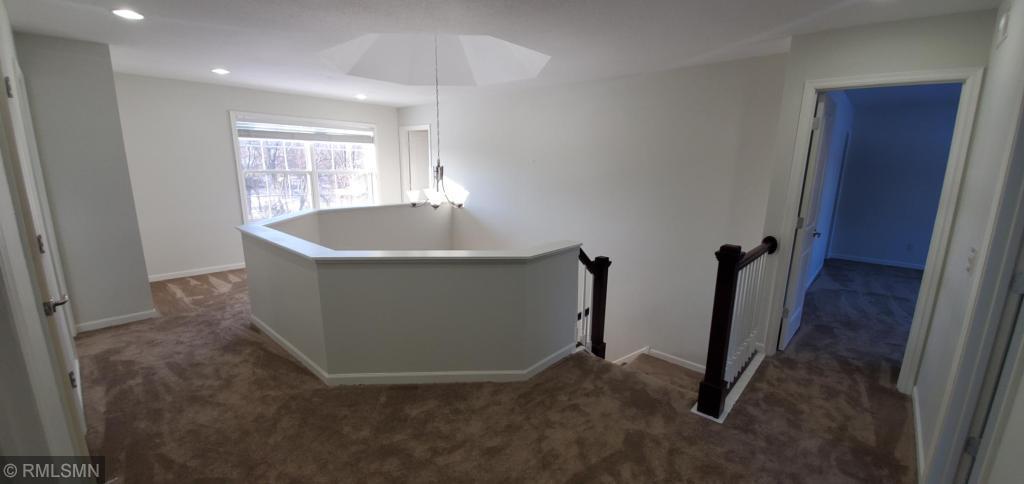 25200 Yellowstone Trail Excelsior, MN 55331 - Photo 8 of 14