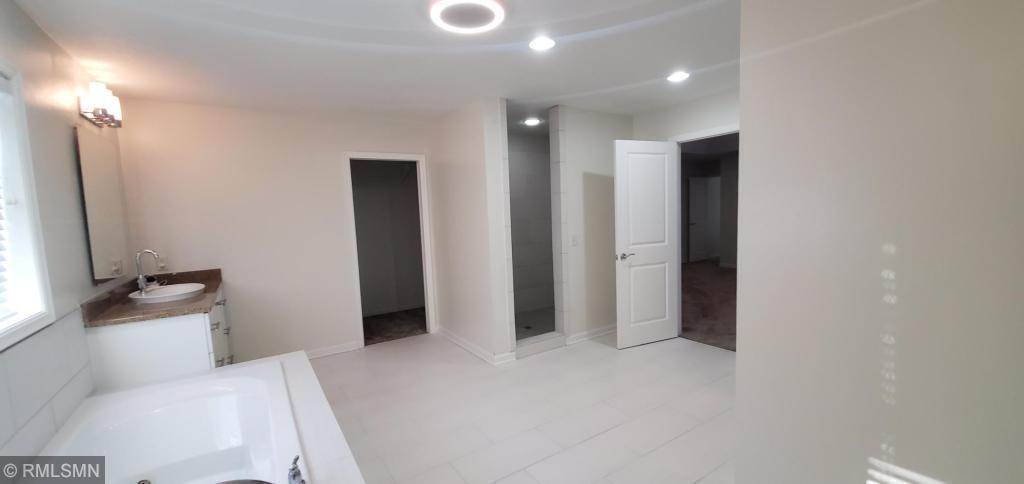 25200 Yellowstone Trail Excelsior, MN 55331 - Photo 10 of 14