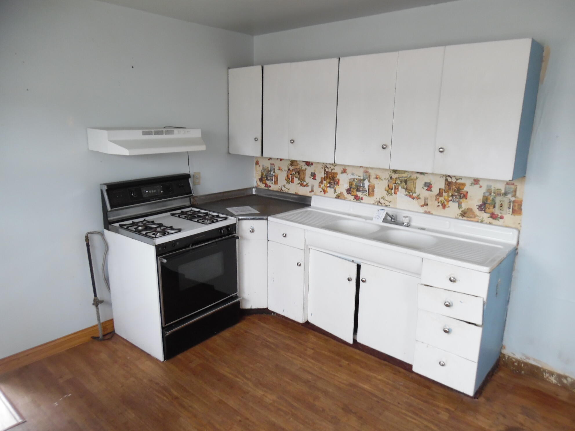 3138 Duluth Street Highland, IN 46322 - Photo 5 of 11 1984x1488