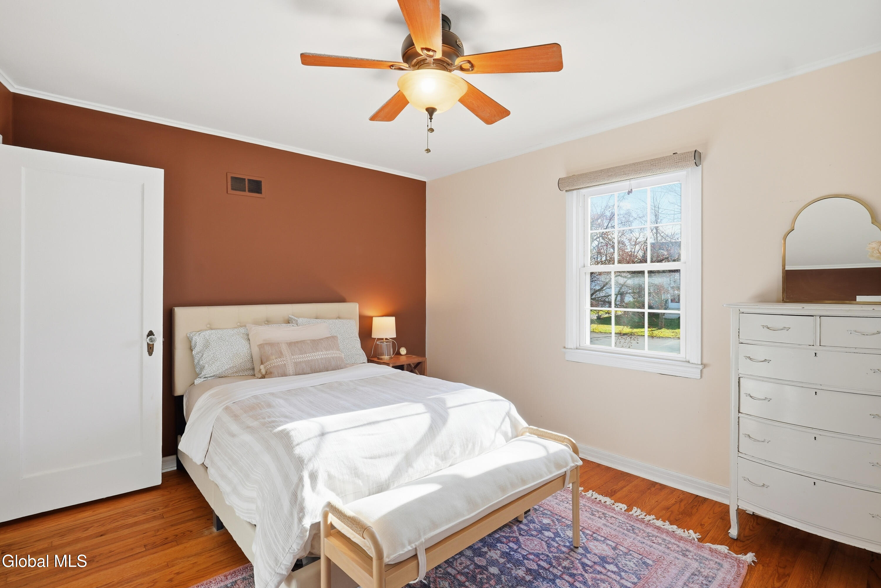 2049 Hoover Road Niskayuna, NY 12309 - Photo 16 of 34 17 (1)