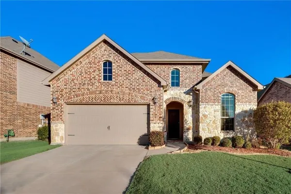 $2,600 | 629 Hummingbird Drive, Little Elm, TX 75068