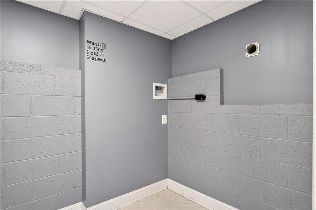 808 Emerald Chase Powder Springs, GA 30127 - Photo 24 of 32 a bathroom with a shower