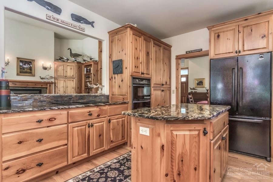 60759 Currant Way Bend, OR 97702 - Photo 11 of 25 Gallery Image 11