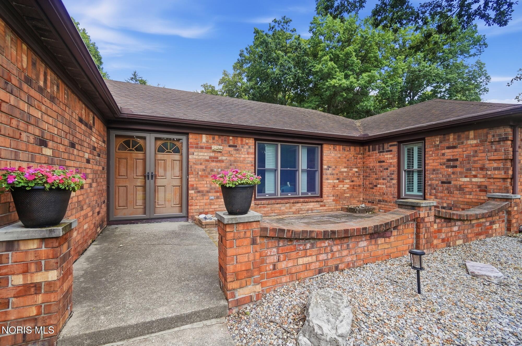 1649 Fallbrook Road Toledo, OH 43614 - Photo 5 of 62 Gallery Image 5