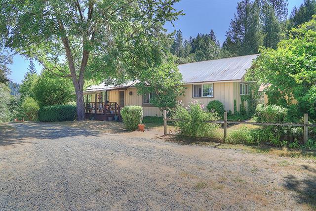 10527 Lower River Road Grants Pass, OR 97526 - Photo 1 of 31 Primary Photo