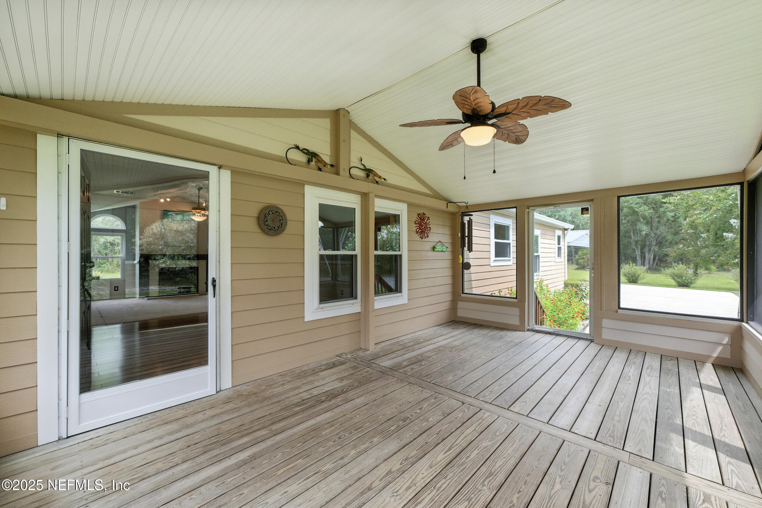 209 Thunder Road Interlachen, FL 32148 - Photo 19 of 44 209 thunder rd, interlachen, fl 32148009