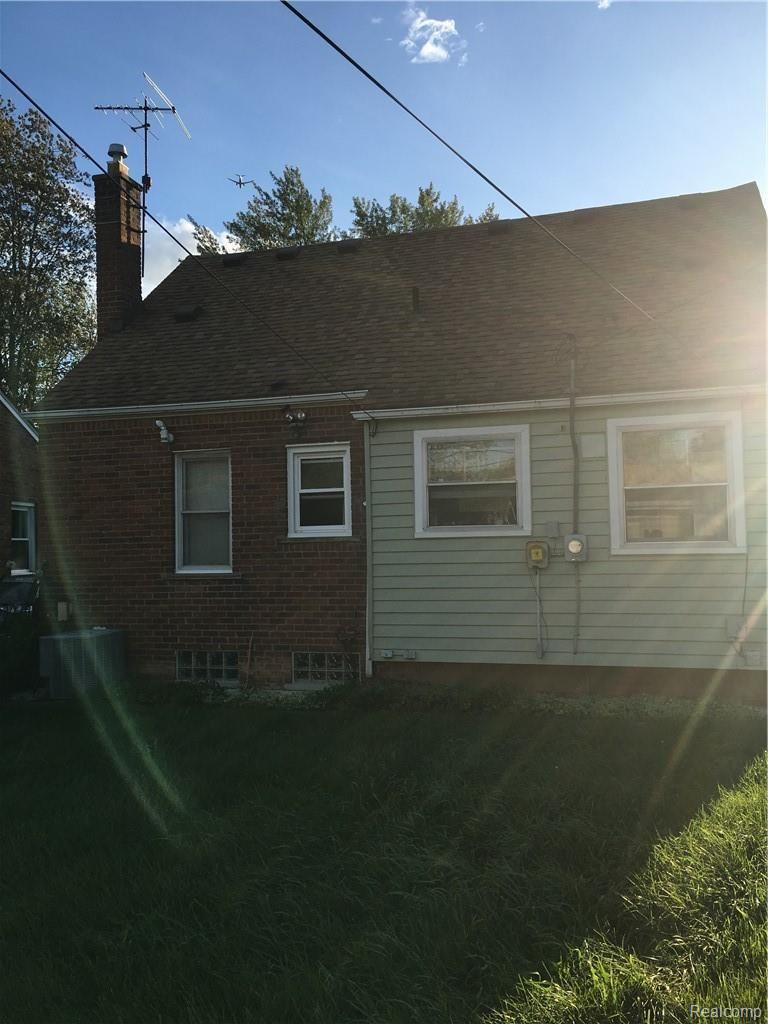 237 Amherst Street Inkster, MI 48141 - Photo 5 of 7 23C2312D-9904-4629-9F66-19AF67E16731.jpeg