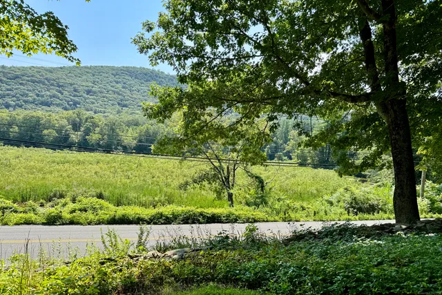 $597,500 | 132 South Kent Road, Kent, CT 06757