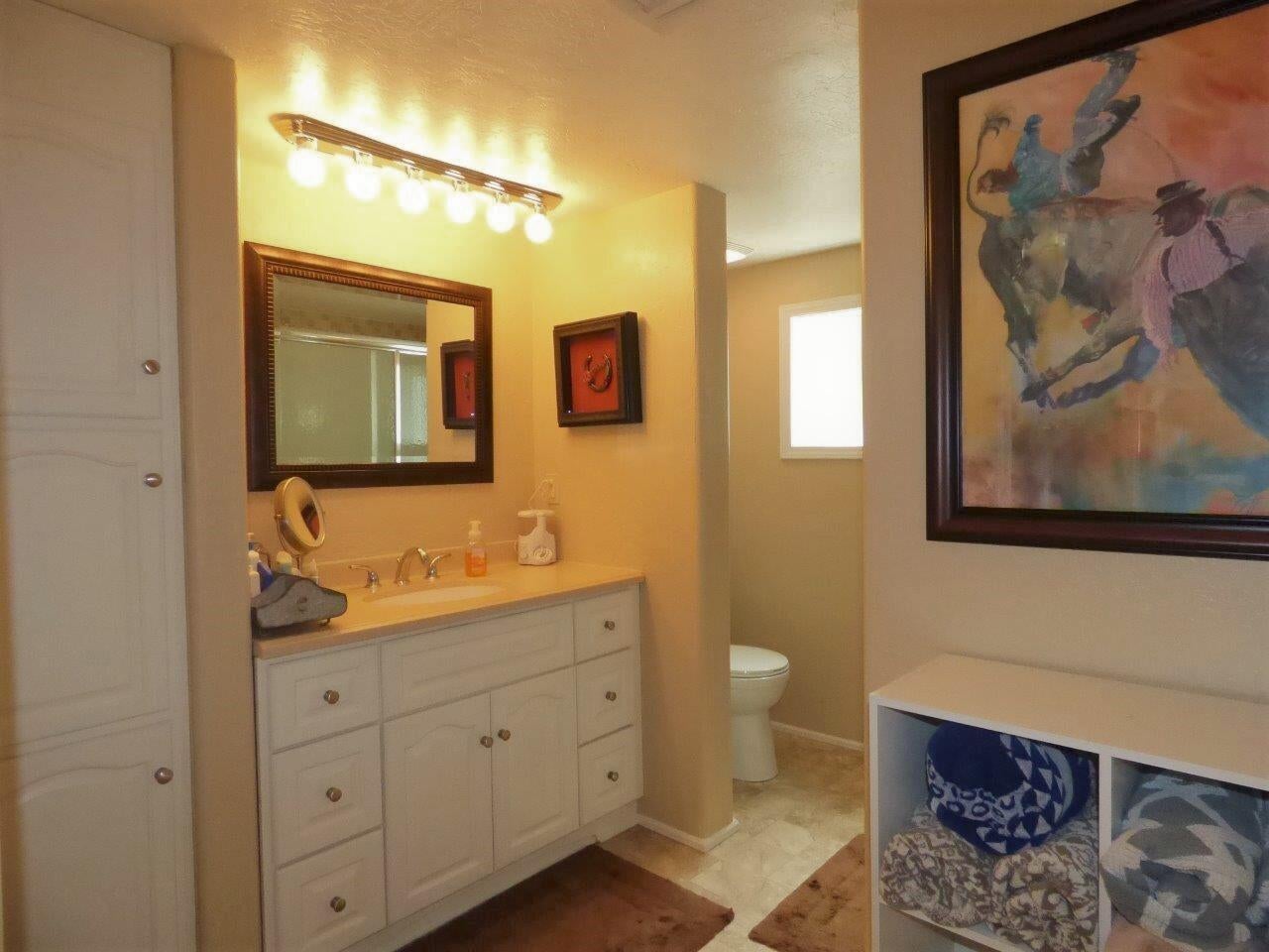 2104 Pine Grove Road Rogue River, OR 97537 - Photo 34 of 36 Main bathroom