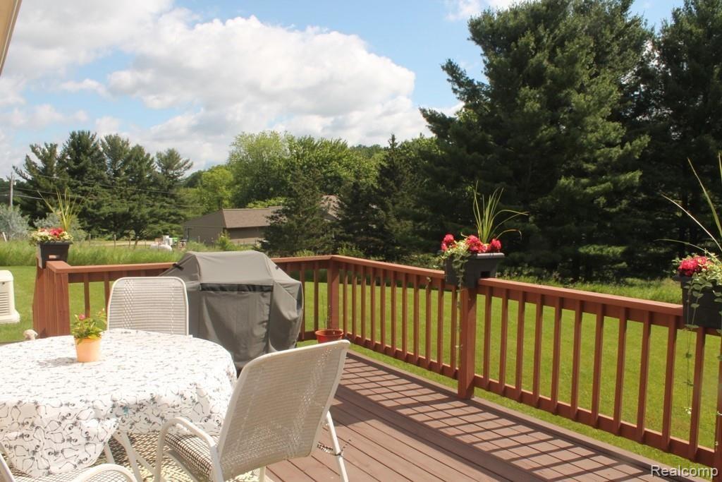 9330 Hartland Road Fenton, MI 48430 - Photo 17 of 43 IMG_5045.JPG