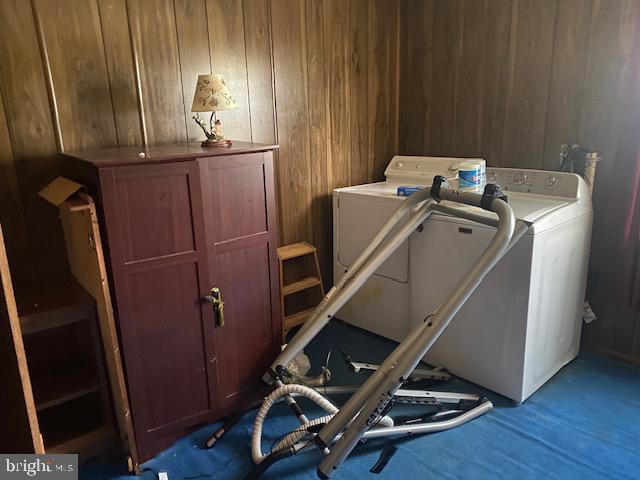 91 Vanormer Road McAlisterville, PA 17049 - Photo 18 of 25 Bedroom 3/ laundry room