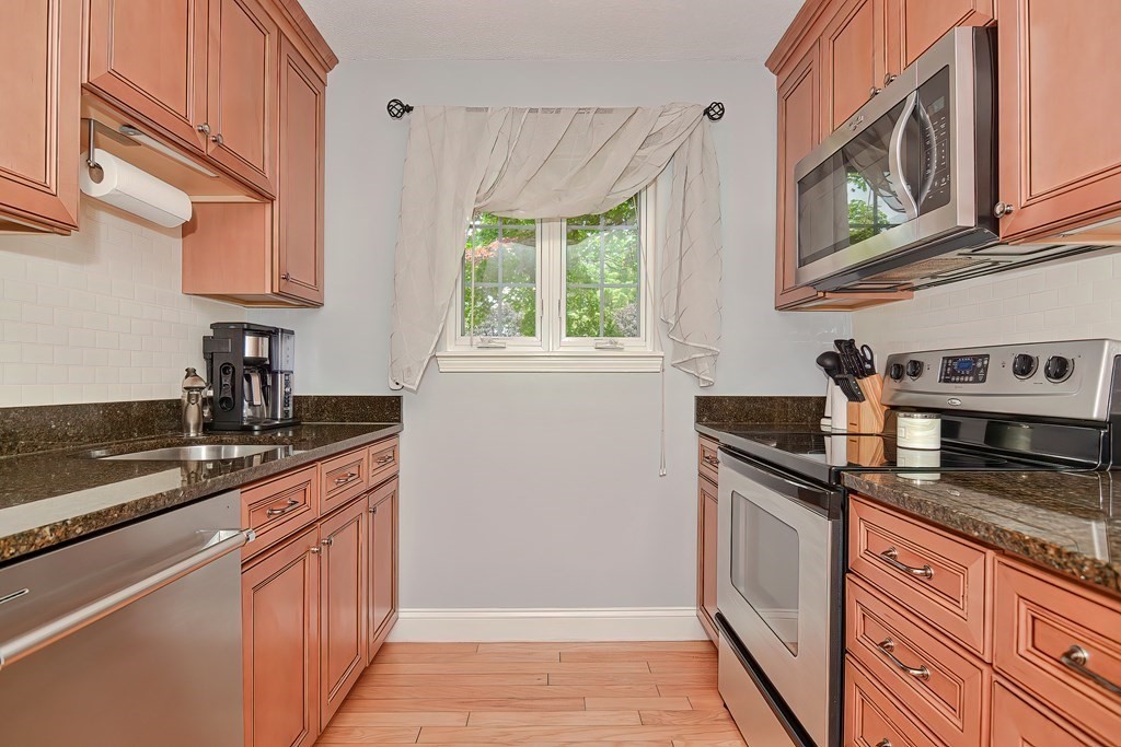 7 Nancy Road, Unit 4 Easton, MA 02375 - Photo 4 of 35 Gallery Image 4