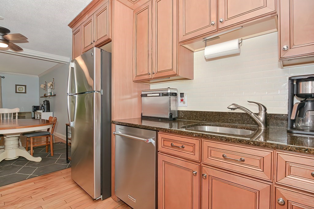 7 Nancy Road, Unit 4 Easton, MA 02375 - Photo 5 of 35 Gallery Image 5