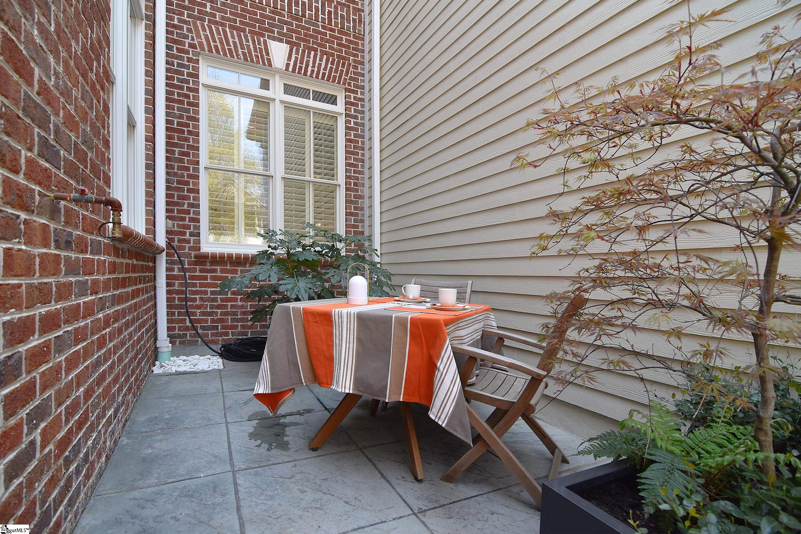 103 Rivoli Lane Greenville, SC 29615 - Photo 5 of 47 Gallery Image 5