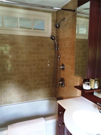 64 Providence Road Westford, MA 01886 - Photo 17 of 29 Gallery Image 17