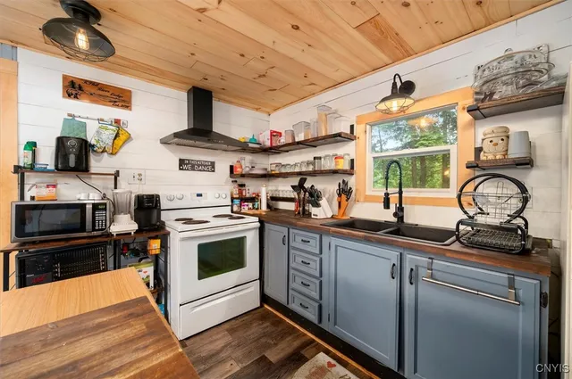 $309,000 | 9036 Woods Road, Remsen, NY 13438