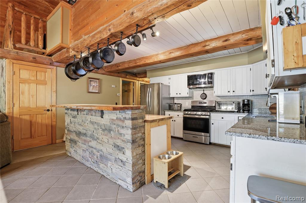 14830 Sheridan Road Byron, MI 48418 - Photo 11 of 74