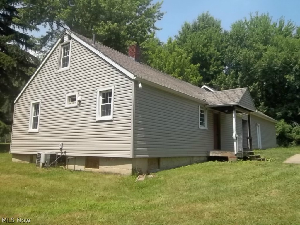 5721 Grove Road Clinton, OH 44216 - Photo 3 of 17