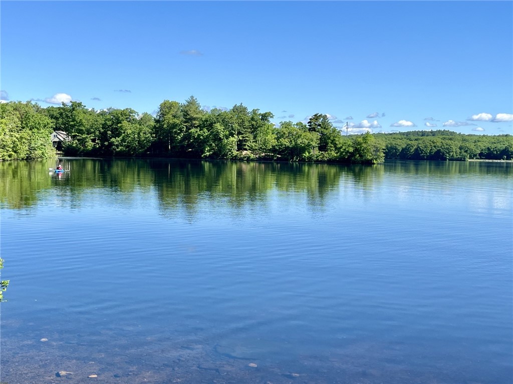 268 Log Road Smithfield, RI 02917 - Photo 4 of 50