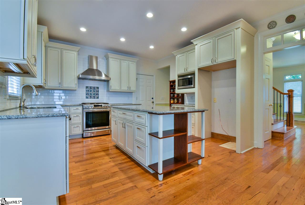 118 Sun Meadow Road Greer, SC 29650 - Photo 12 of 32 Gallery Image 12