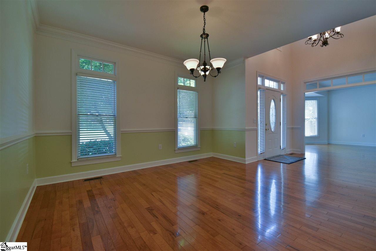 118 Sun Meadow Road Greer, SC 29650 - Photo 3 of 32 Gallery Image 3