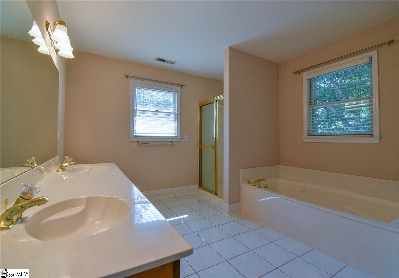 118 Sun Meadow Road Greer, SC 29650 - Photo 21 of 32 Gallery Image 21