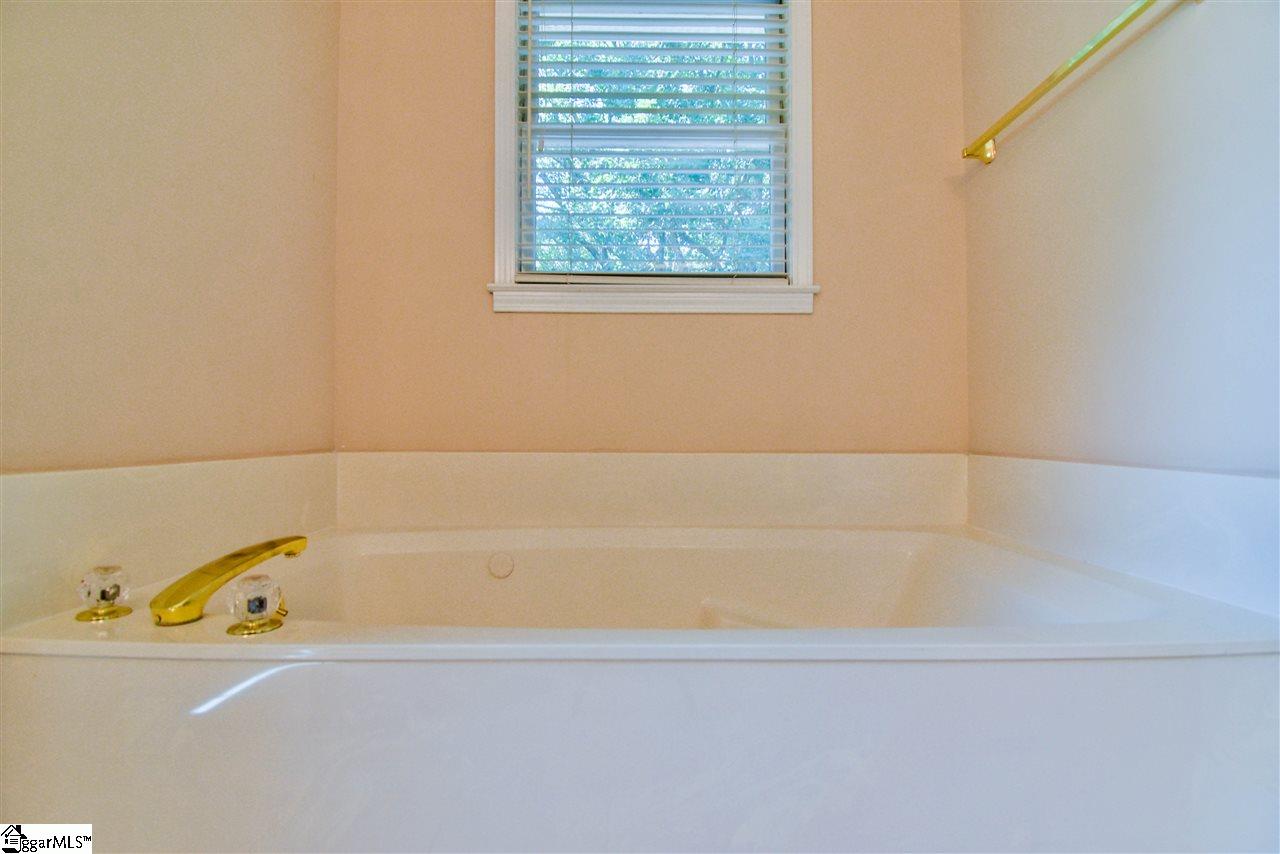 118 Sun Meadow Road Greer, SC 29650 - Photo 22 of 32 Gallery Image 22