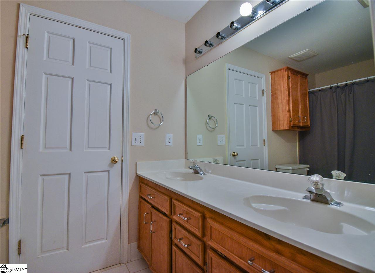 118 Sun Meadow Road Greer, SC 29650 - Photo 25 of 32 Gallery Image 25