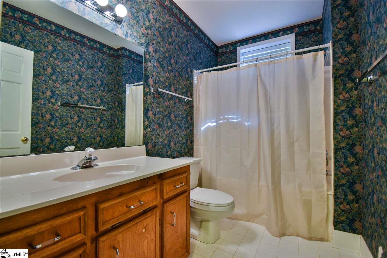 118 Sun Meadow Road Greer, SC 29650 - Photo 29 of 32 Gallery Image 29