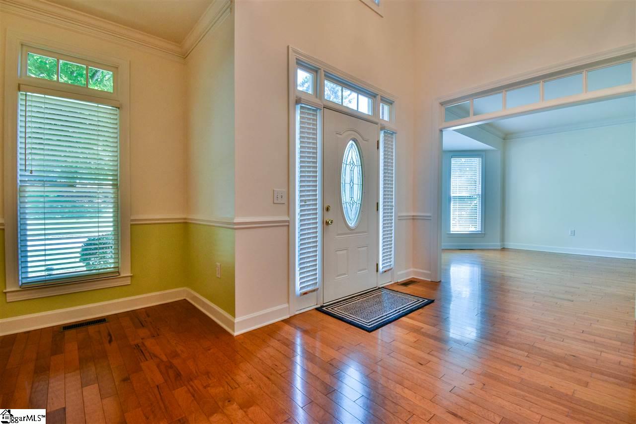 118 Sun Meadow Road Greer, SC 29650 - Photo 5 of 32 Gallery Image 5