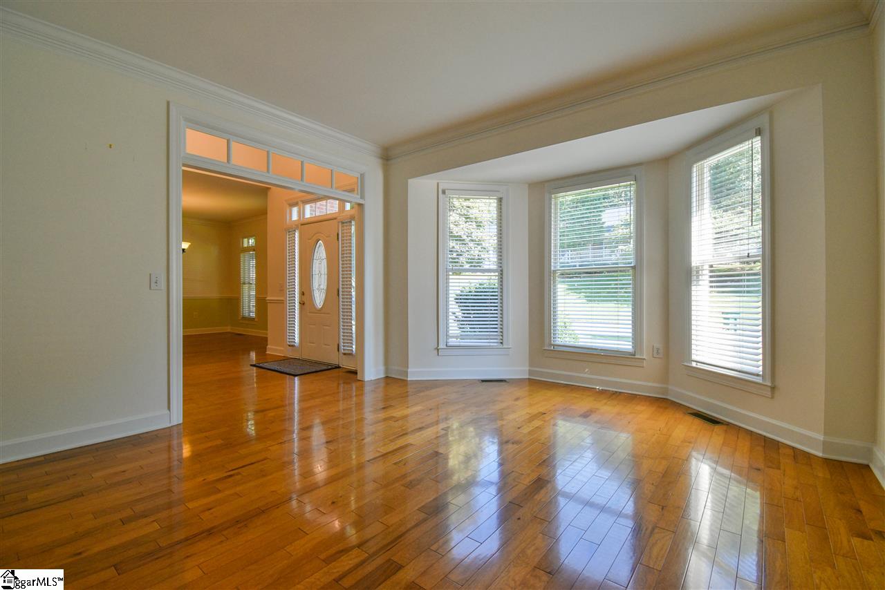 118 Sun Meadow Road Greer, SC 29650 - Photo 6 of 32 Gallery Image 6