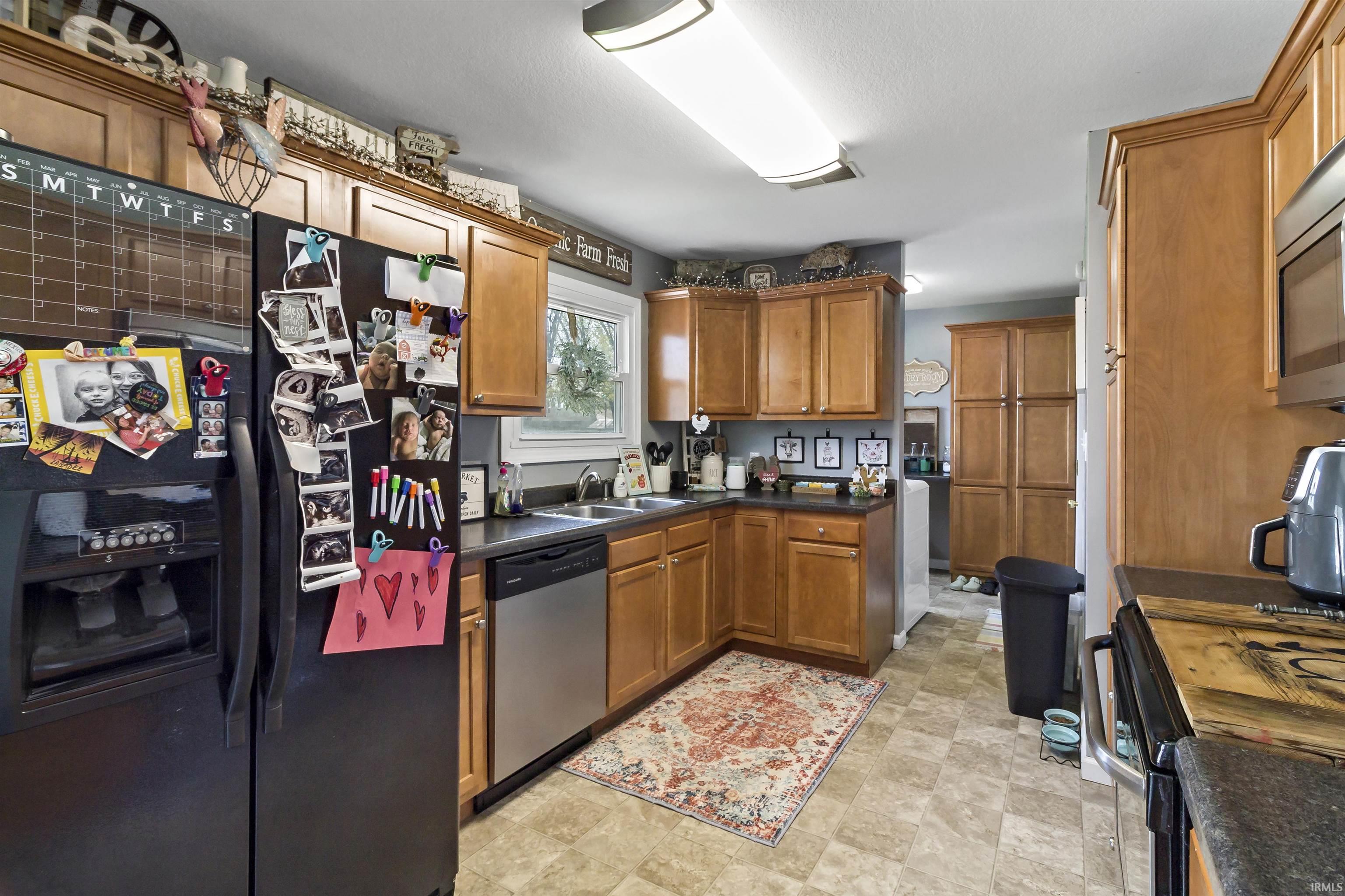 1108 West Riga Avenue Marion, IN 46952 - Photo 6 of 23 Gallery Image 6
