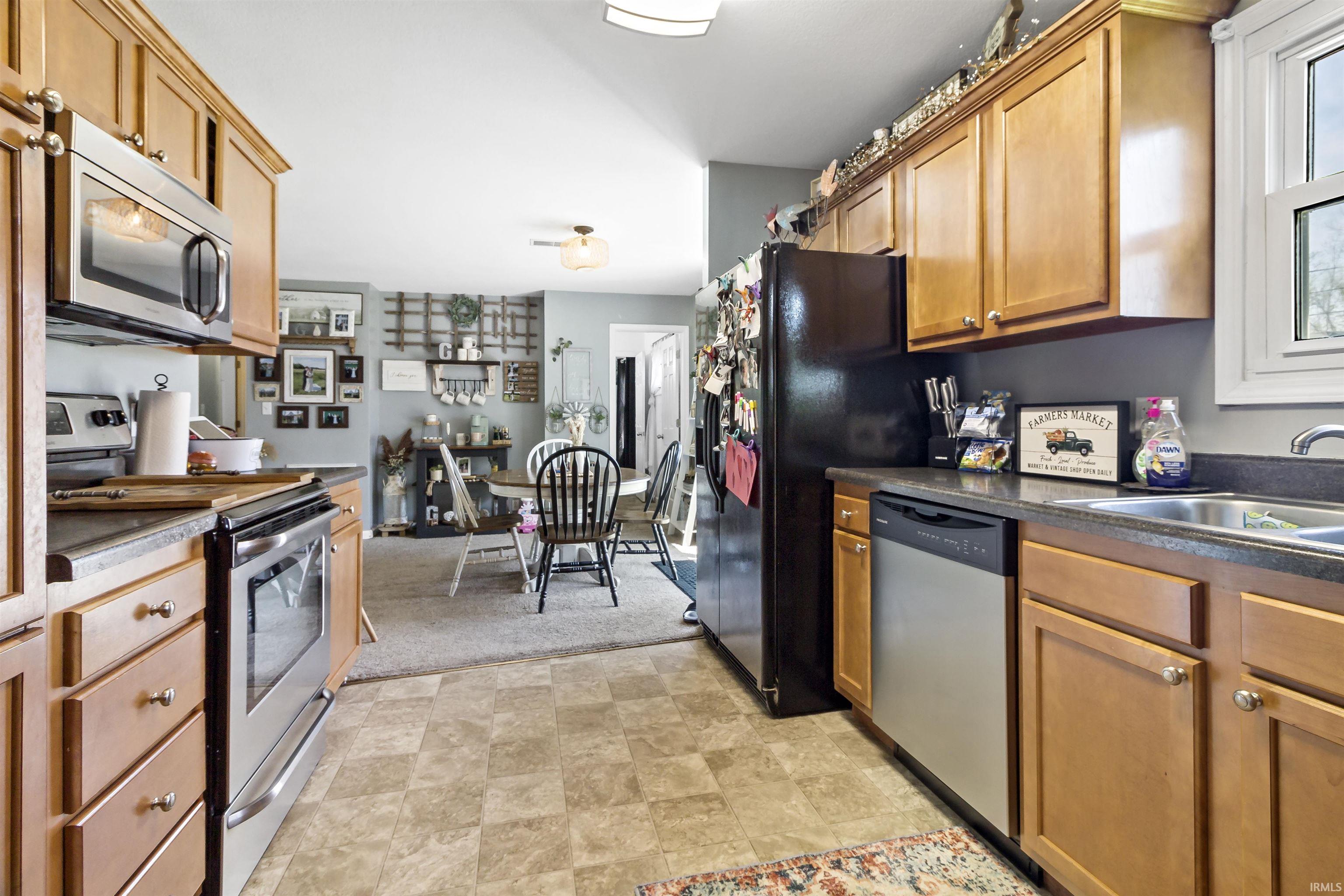 1108 West Riga Avenue Marion, IN 46952 - Photo 7 of 23 Gallery Image 7