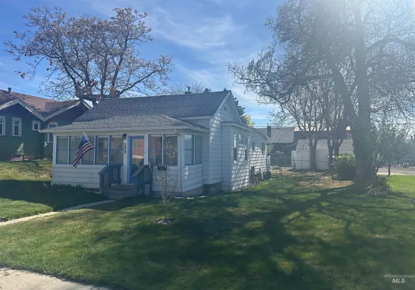 $199,900 | 309 North Broadway, Buhl, ID 83316