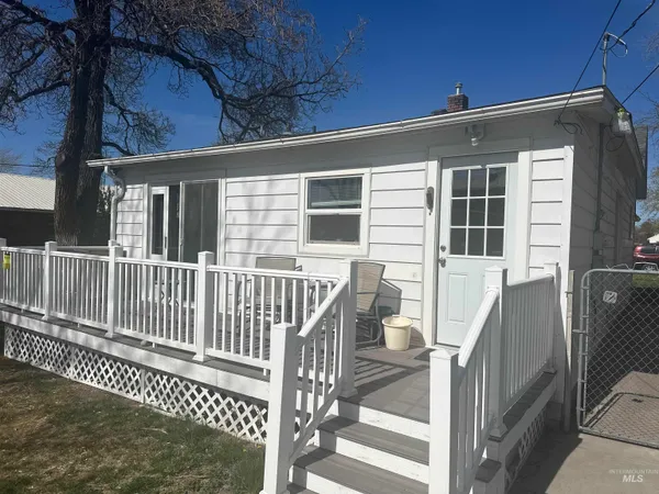 $199,900 | 309 North Broadway, Buhl, ID 83316