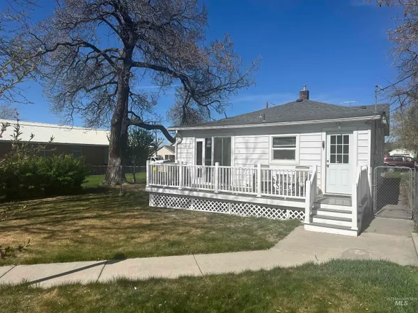 $199,900 | 309 North Broadway, Buhl, ID 83316