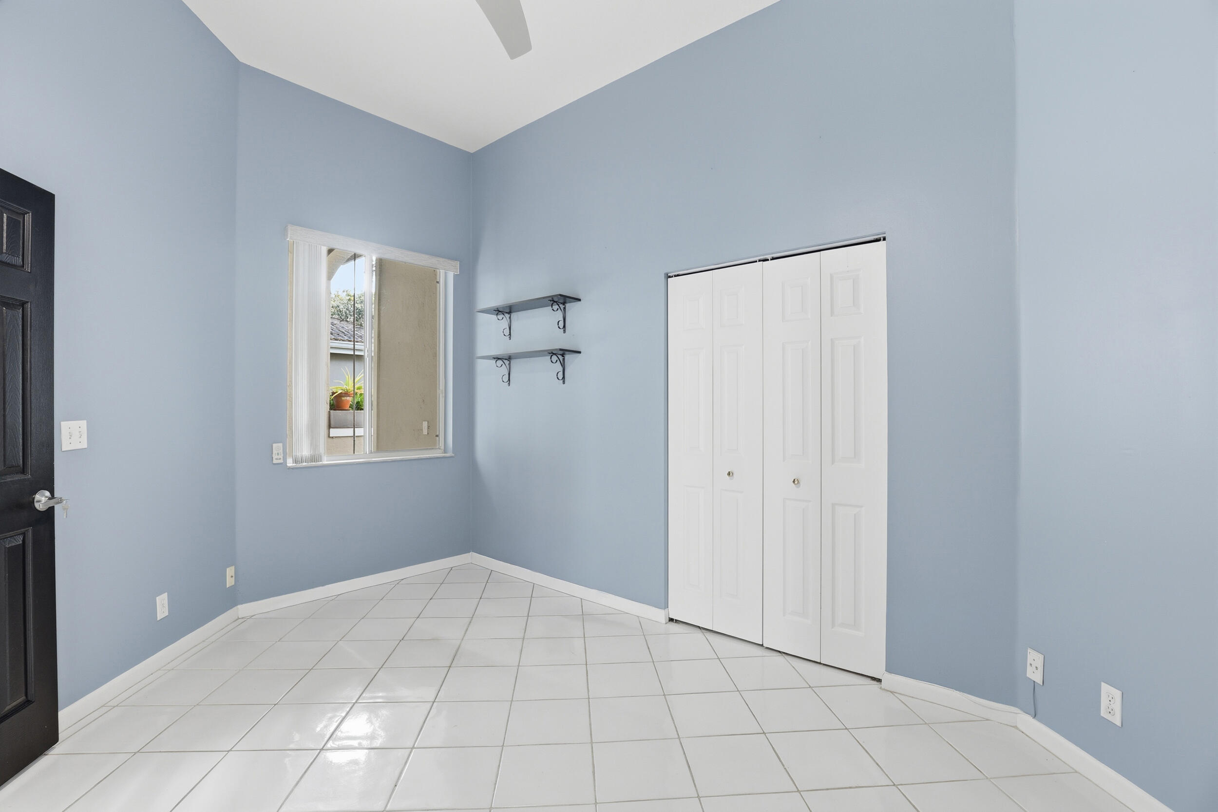 5405 Monterey Circle, Unit G Delray Beach, FL 33484 - Photo 15 of 71 Bedroom 3/ Den