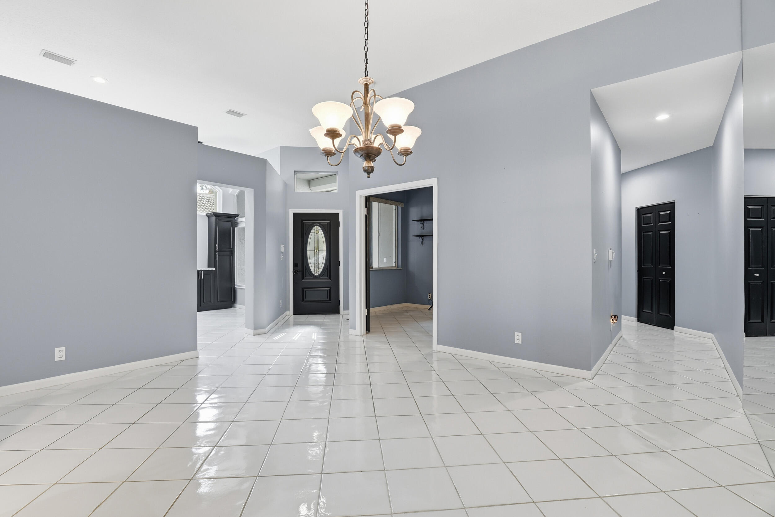 5405 Monterey Circle, Unit G Delray Beach, FL 33484 - Photo 24 of 71 Dining Room