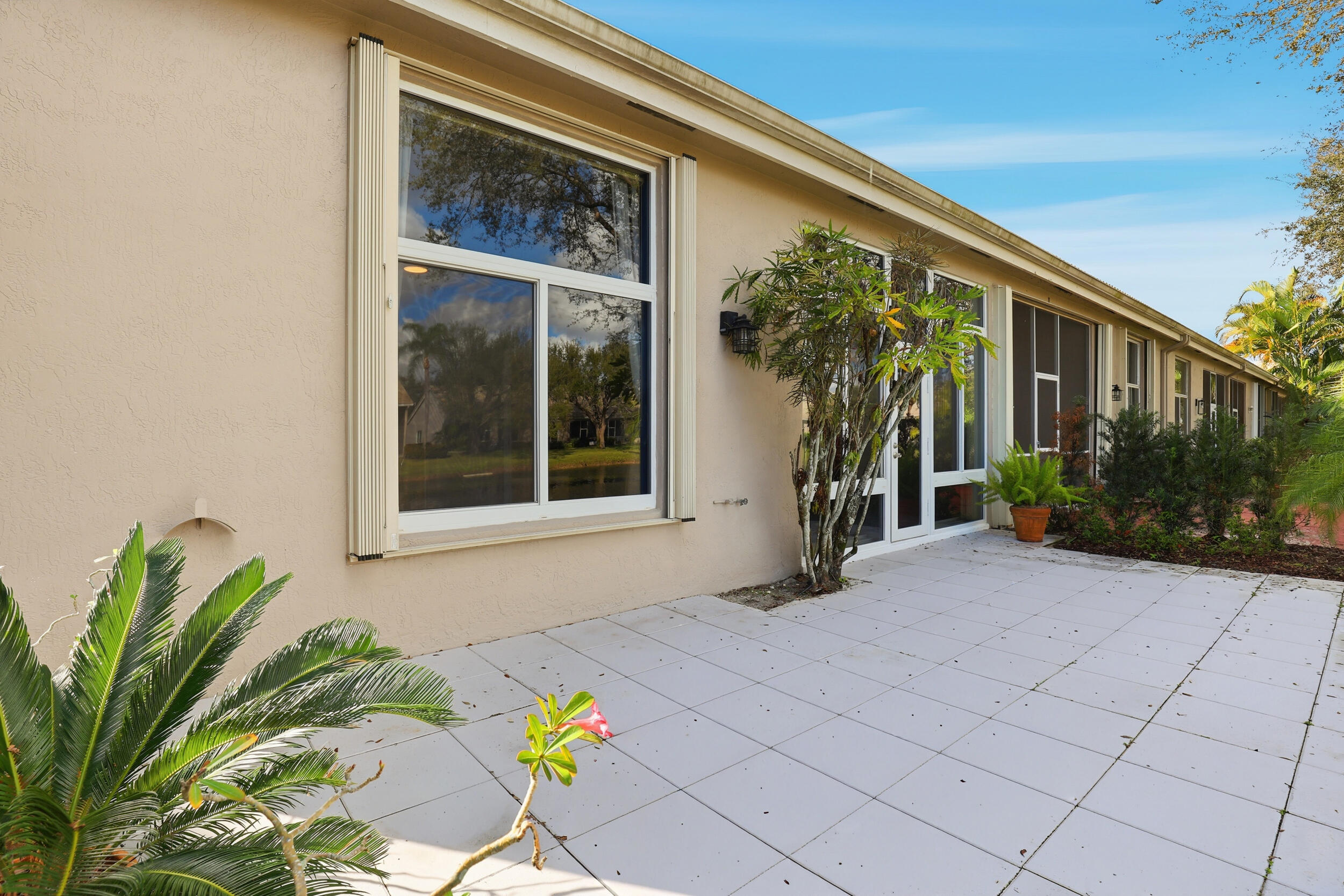 5405 Monterey Circle, Unit G Delray Beach, FL 33484 - Photo 55 of 71 Backyard Patio