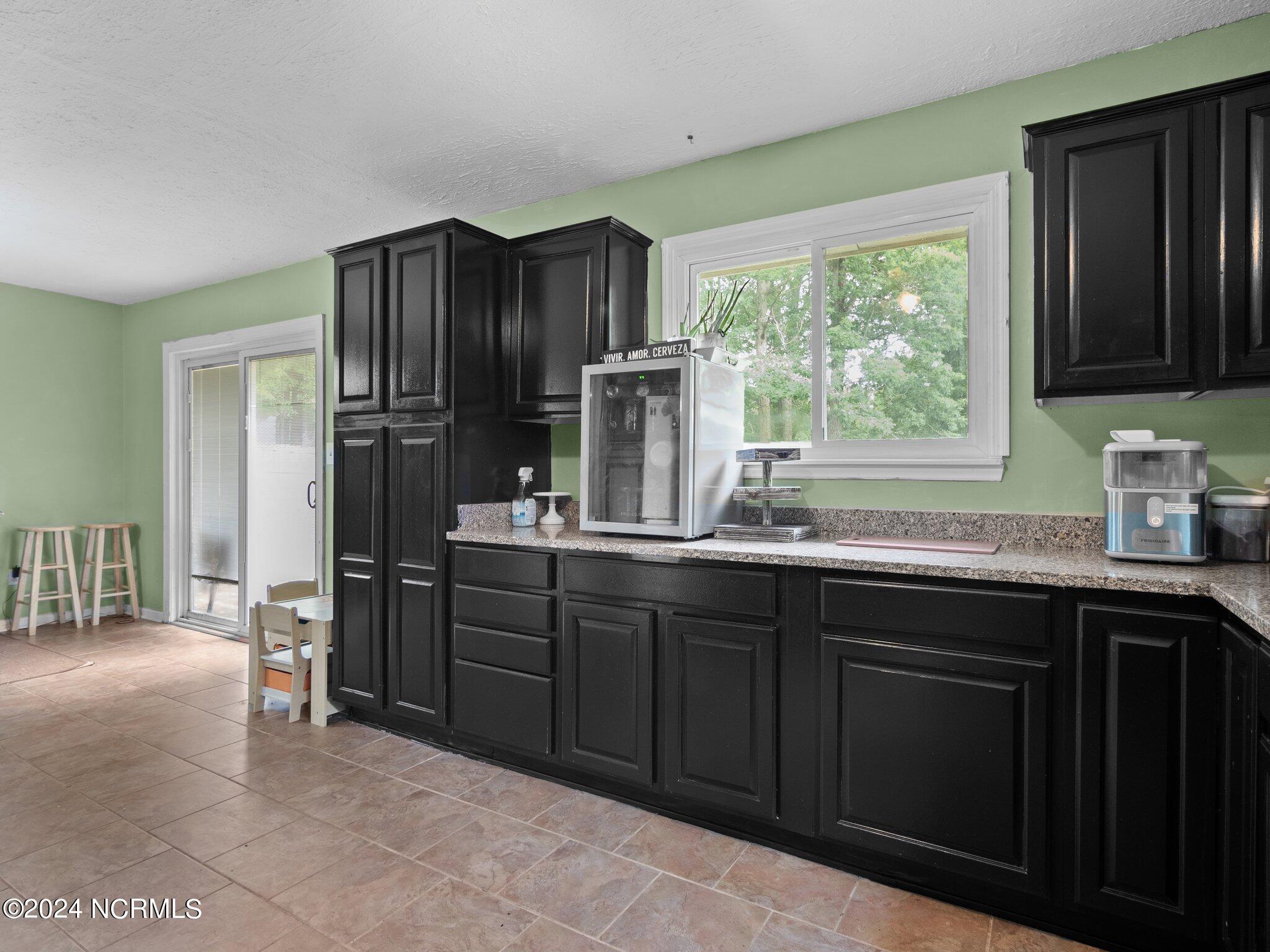 803 Mill River Road Jacksonville, NC 28540 - Photo 12 of 47 13-web-or-mls-P5176595