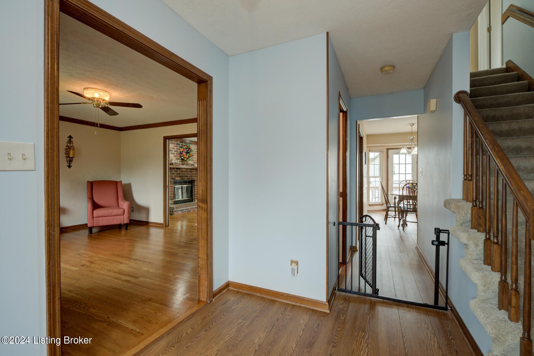 4208 Seagrape Road Louisville, KY 40299 - Photo 7 of 38 Living room on the left..could be home office