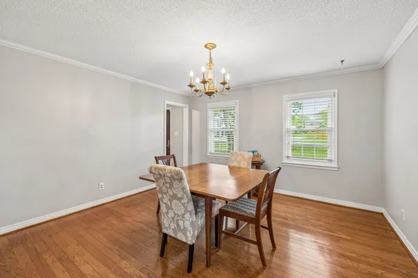 $580,000 | 1305 Jewell Drive, Columbia, TN 38401