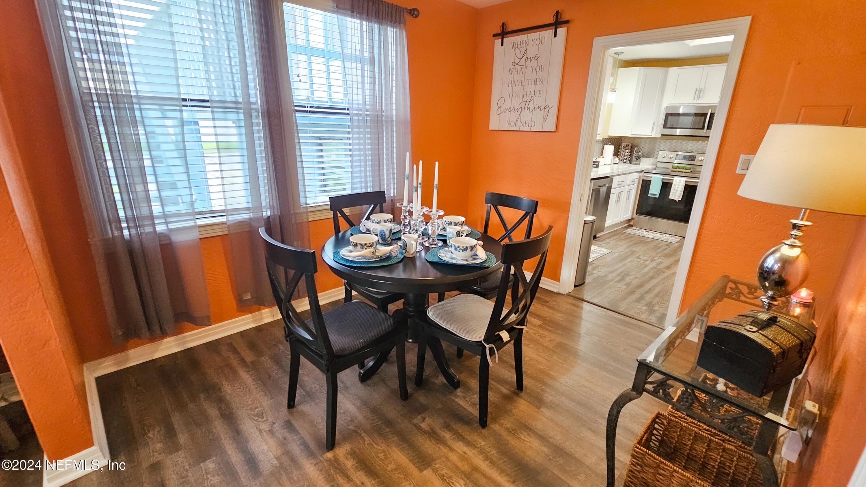 3820 Zion Road Jacksonville, FL 32207 - Photo 15 of 39 Dining Room