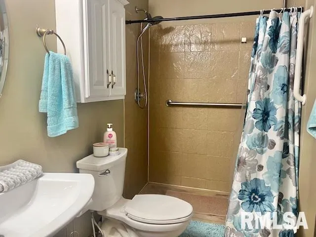 $149,000 | 3828 Creek Hill Drive, Unit 3, Bettendorf, IA 52722