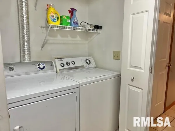 $149,000 | 3828 Creek Hill Drive, Unit 3, Bettendorf, IA 52722