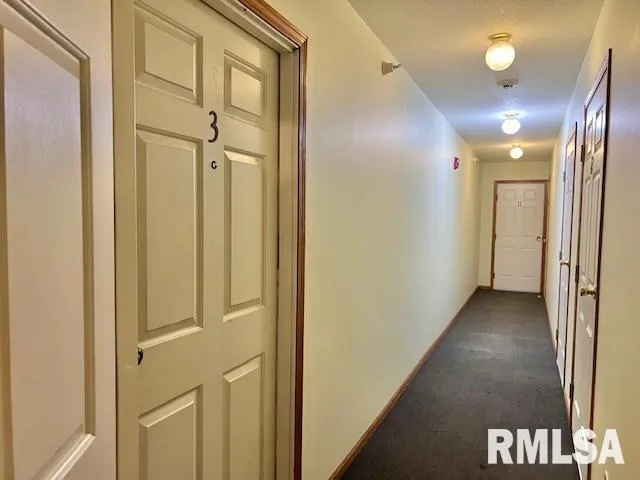 $149,000 | 3828 Creek Hill Drive, Unit 3, Bettendorf, IA 52722