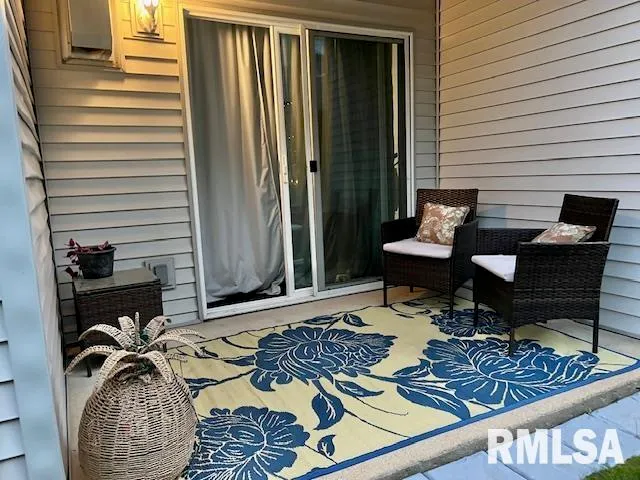 $149,000 | 3828 Creek Hill Drive, Unit 3, Bettendorf, IA 52722